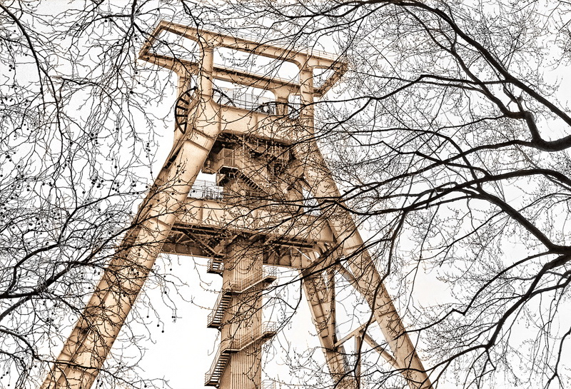 08.03.2011 +-förderturm-zeche-D35_1743-als-Smart-Objekt-1.jpg